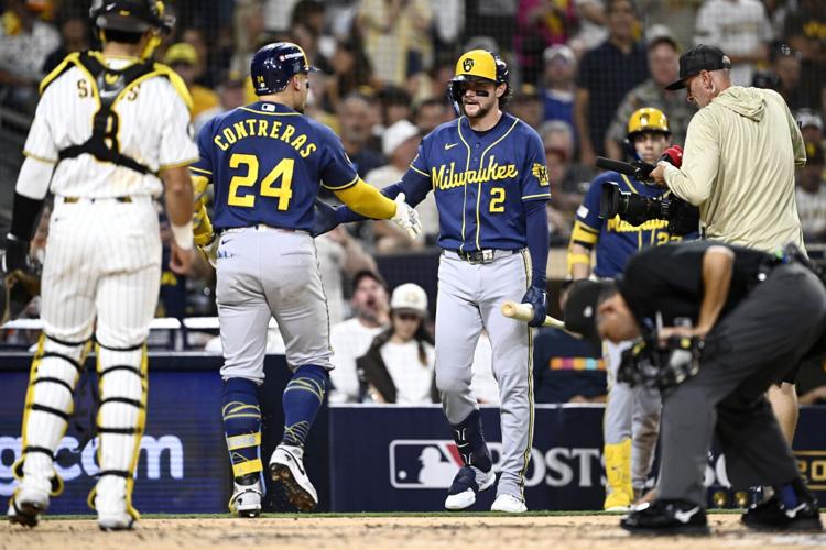 BASEBALL-MLB-SD-MIL/
