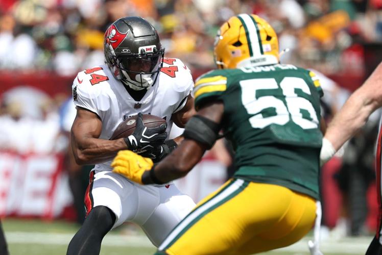 FOOTBALL-NFL-TB-GB/