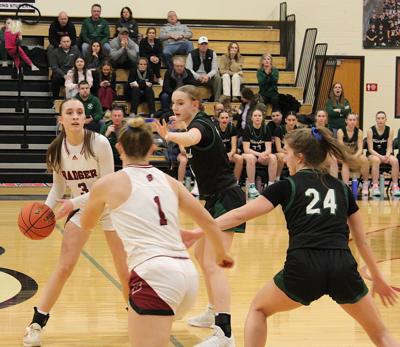 Ella Jooss and Miah Butinas