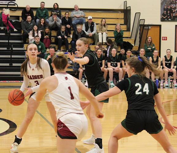 Ella Jooss and Miah Butinas