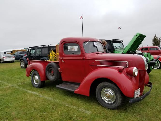 Classic cars at Pearce's Farm Stand