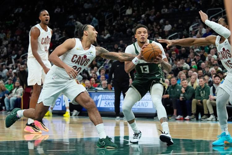 Cavaliers Bucks Basketball