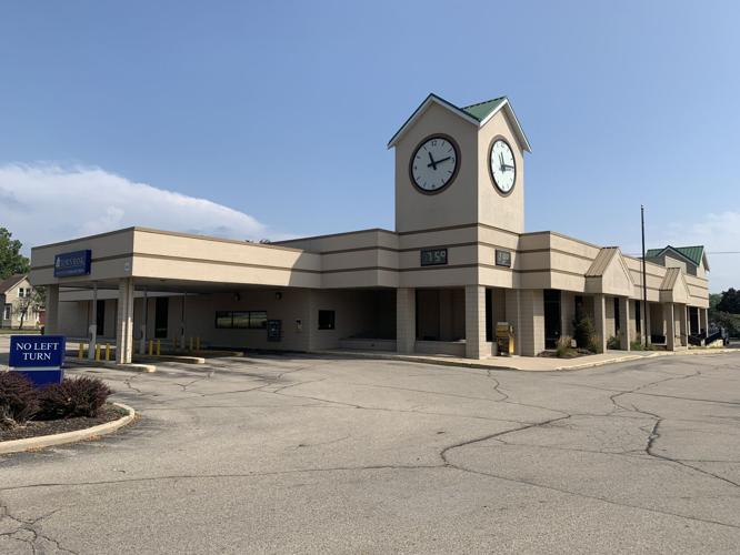 Members of the Lake Geneva City Council approved a conditional use permit to allow the Town Bank building to be razed
