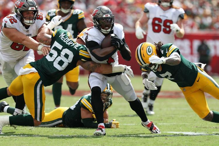 FOOTBALL-NFL-TB-GB/