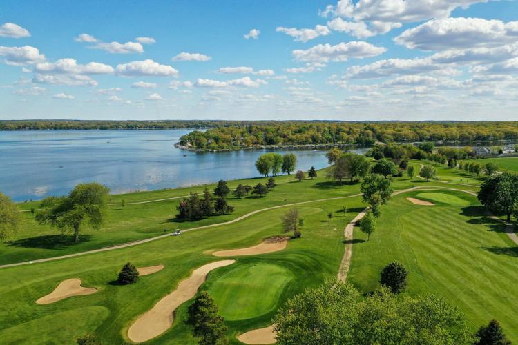 Majestic Oaks at Lake Lawn