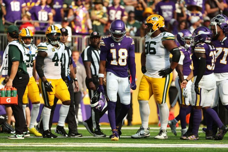 FOOTBALL-NFL-MIN-GB/