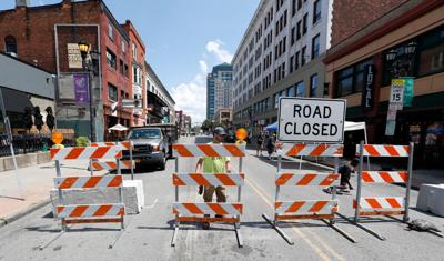 Chippewa Street dining