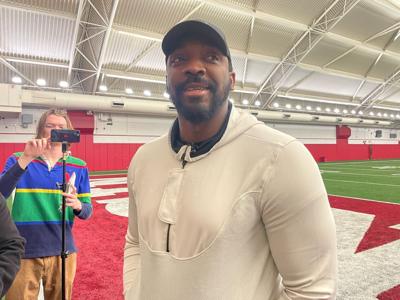 Wisconsin DL coach Greg Scruggs