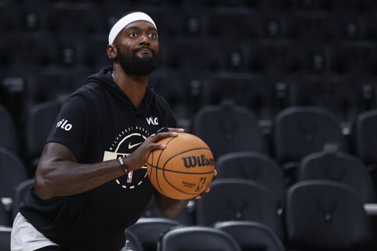 Rockets Bucks Basketball