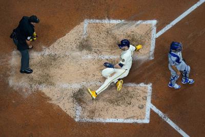 Dodgers Brewers Baseball