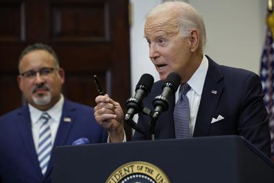 US-NEWS-BIDEN-STUDENT-LOANS-ASSESS-GET