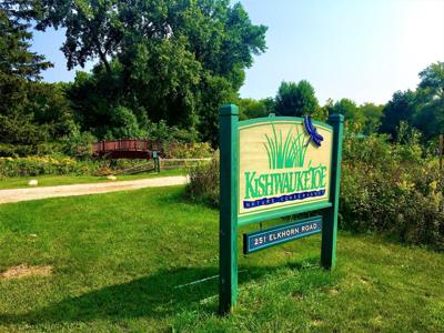 Kishwauketoe Nature Conservancy, 251 Elkhorn Rd. (State Hwy. 67), Williams Bay