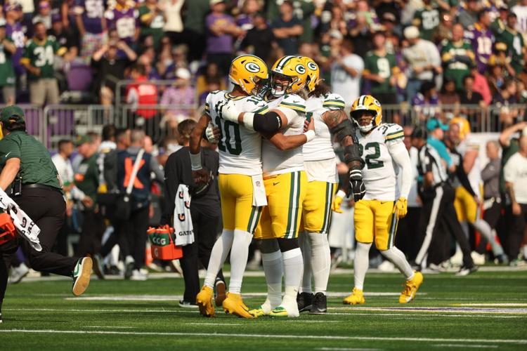 FOOTBALL-NFL-MIN-GB/