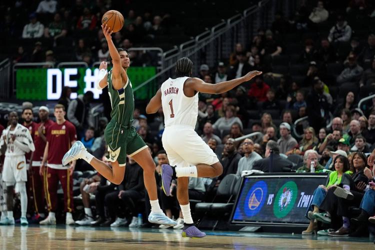 Cavaliers Bucks Basketball