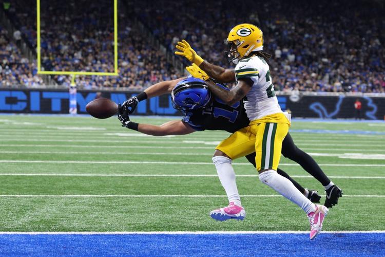 FOOTBALL-NFL-DET-GB/