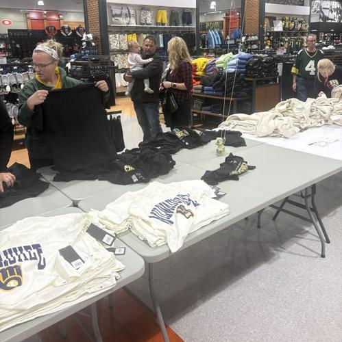 Brewers fans look for merchandise