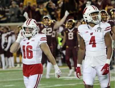Wisconsin football at Minnesota 11-27-21