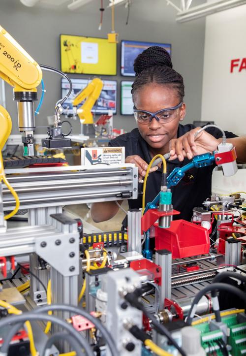 Gateway and Rockwell partner to offer new advanced manufacturing program