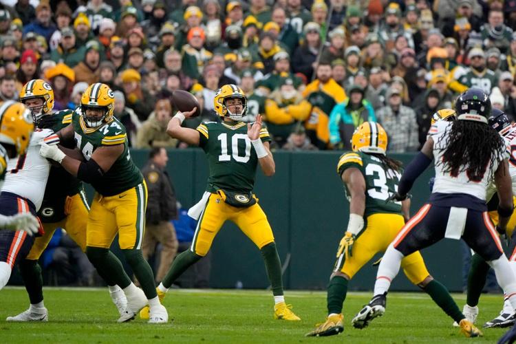 Bears Packers Football