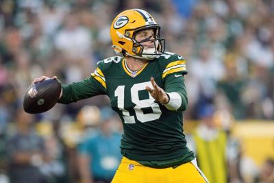 FOOTBALL-NFL-GB-ARI/