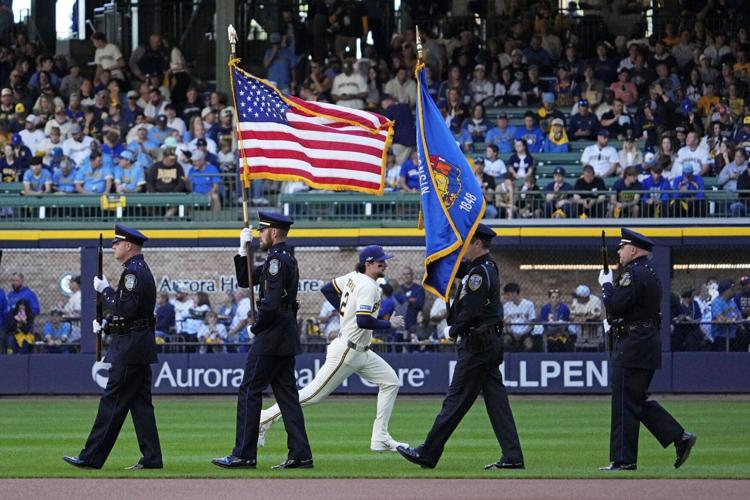 BASEBALL-MLB-MIL-SD/