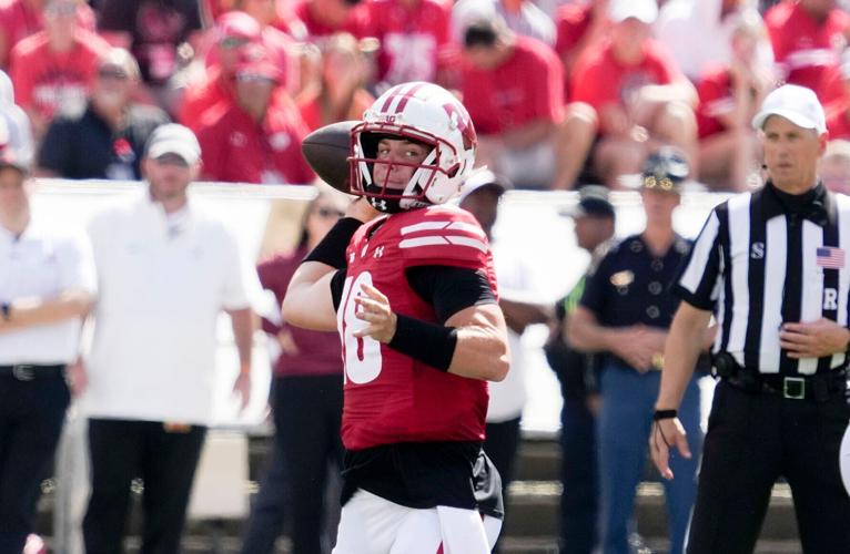 Alabama at Wisconsin football 27