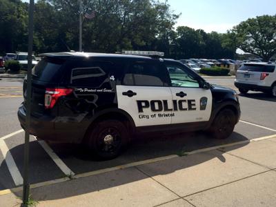 US-NEWS-CONN-POLICESTATION-SHOOTING-HC