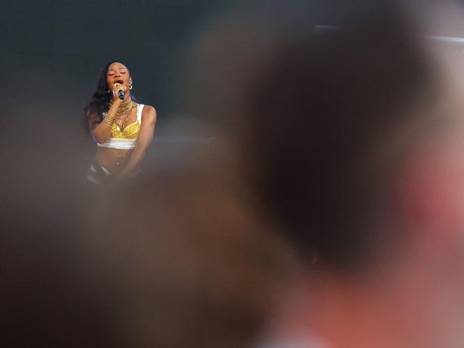 071925-coldplay-0029.JPG -- arya