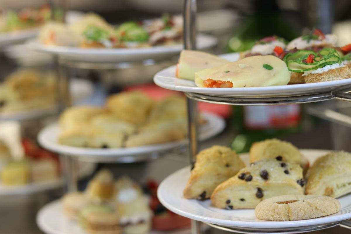 Grand Geneva's Holiday Teas