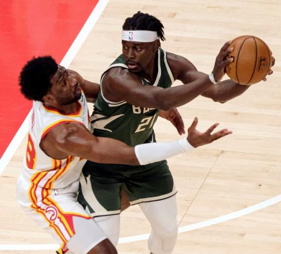 Bucks jump image 4-25