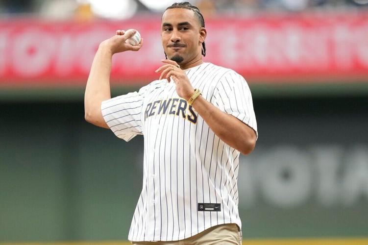 White Sox Brewers Baseball