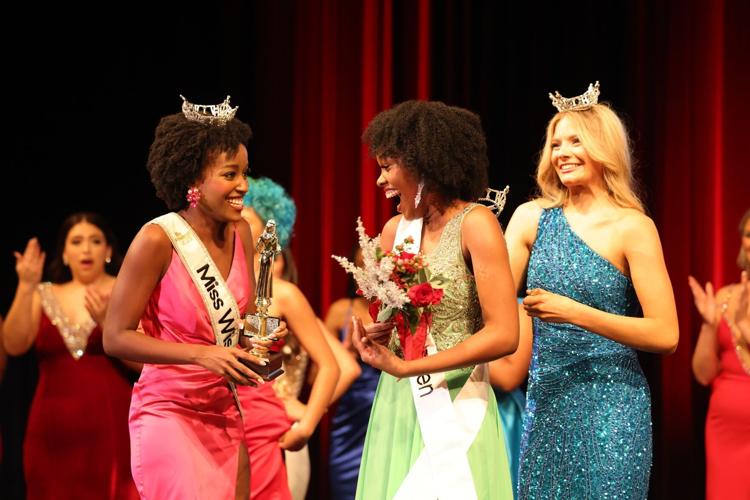 Willow Newell presents her sister, Winter, with Miss Racine Teen 2026 award