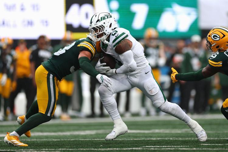 FOOTBALL-NFL-NYJ-GB/