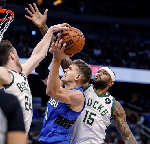 bucks jump photo 12-30