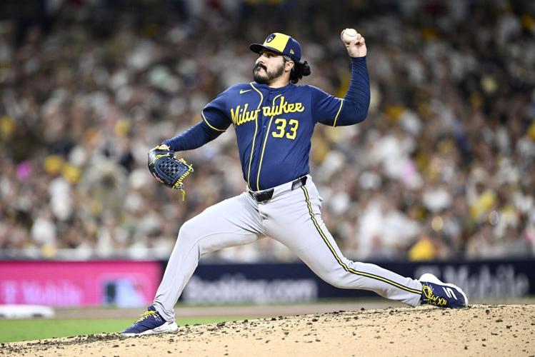 BASEBALL-MLB-SD-MIL/