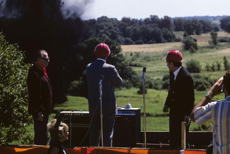 Hefner sets off charge