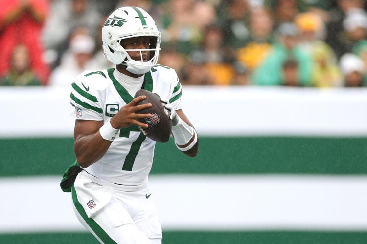 FOOTBALL-NFL-NYJ-GB/