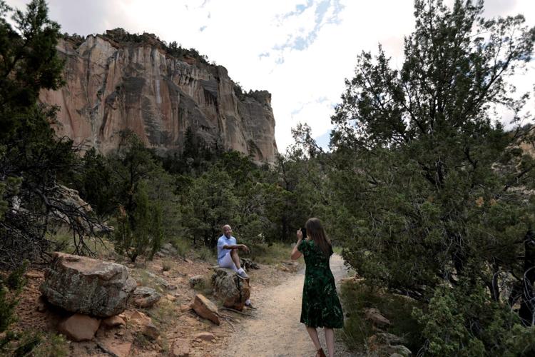 La Ventana Natural Arch road stop