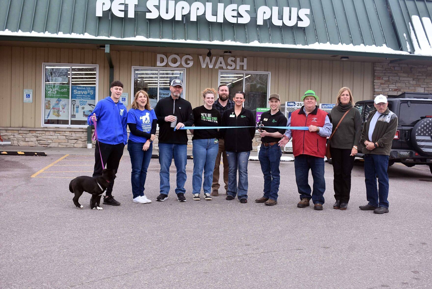 PHOTOS New Sauk City pet store promises its bark is as strong as