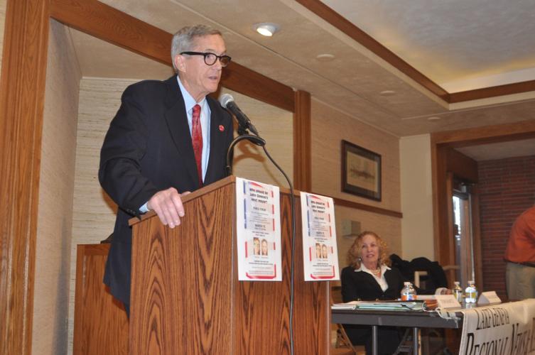 Hartz addresses crowd