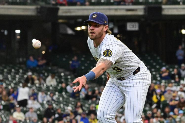 BASEBALL-MLB-MIL-PIT/