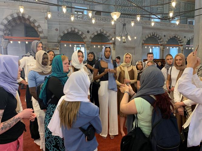 tour guide photo 6-7