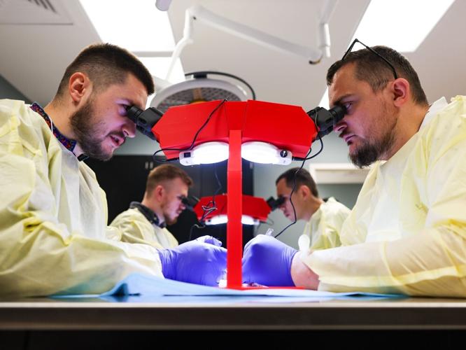 Ukrainian surgeons visit UW-Madison for microsurgery training