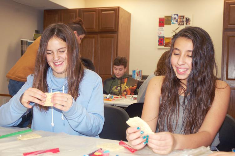 Avery Tyshenko and Gabby Ramos-Rivera at Williams Bay library