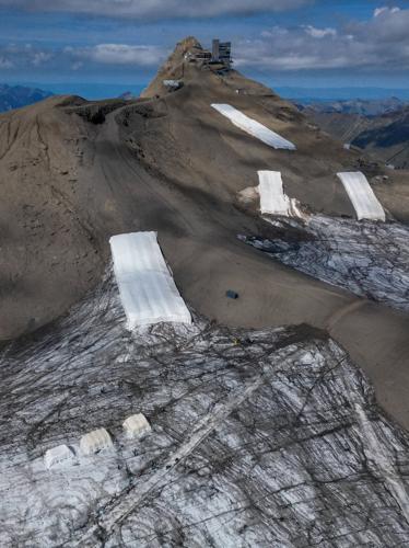 CLIMATE-CHANGE/SWISS-GLACIER