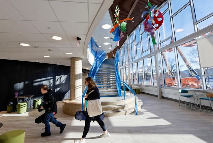 Students in WYSO lobby