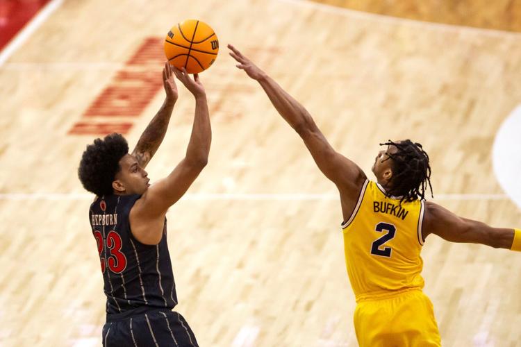 02142023 badger basketball vs uofm SKM 5.JPG