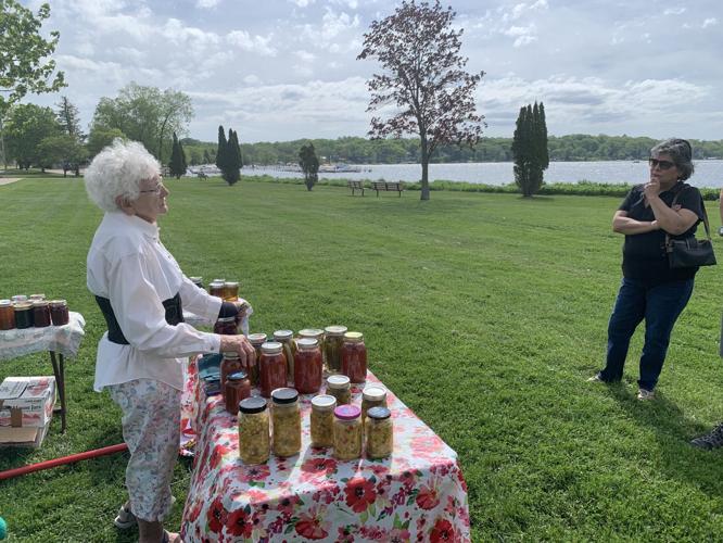 Ma Fry at farmers market