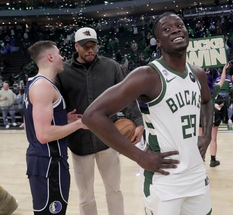 Alex Antetokounmpo, the youngest brother of Giannis Antetokounmpo and who was on a two-way contract with the Milwaukee Bucks last season, is signing with a team in the Greek Basket League.