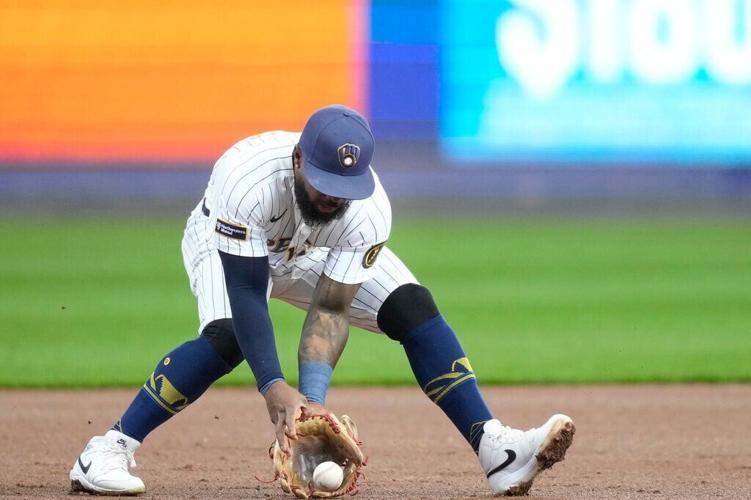 White Sox Brewers Baseball